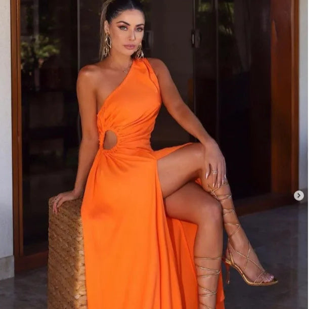 Vestido Vazado Alta Fenda